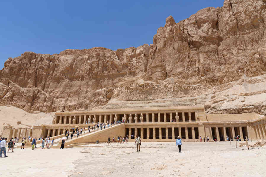Egipto 275 - Templo de Hatshepsut.jpg